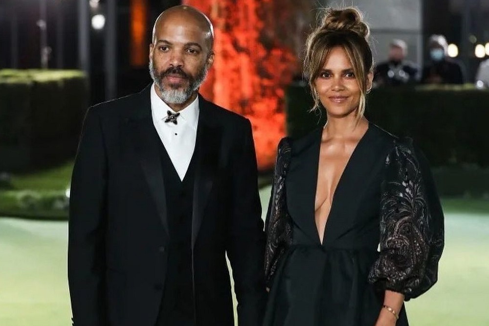 Halle Berry Married Van Hunt