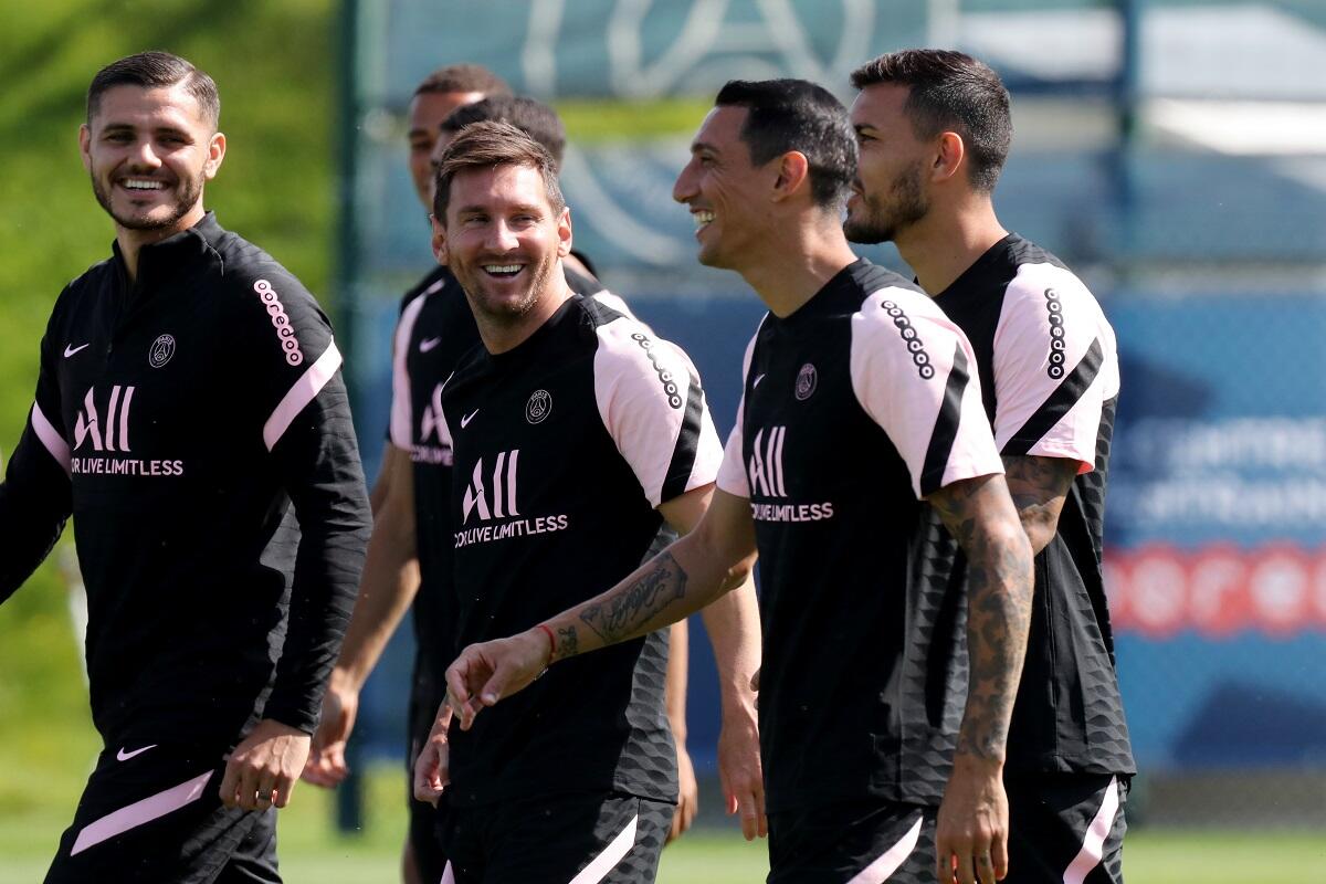 Анхель Ди Мария: «Роналду наверняка умирает от желания оказаться здесь, но «ПСЖ» подписал Месси»