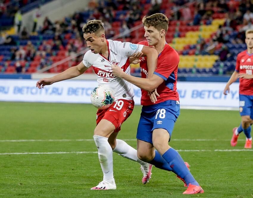 Новости спорта футбол россия лига. Дивеев ЦСКА Спартак. Футбол. Российская премьер-лига ЦСКА - Спартак. Спартак ЦСКА 2021 футбол Чемпионат России. Российская премьер лига матчи.
