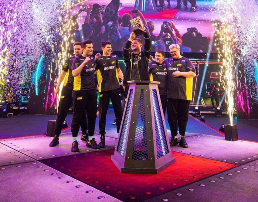 Владимир Зеленский поздравил российских спортсменов с победой