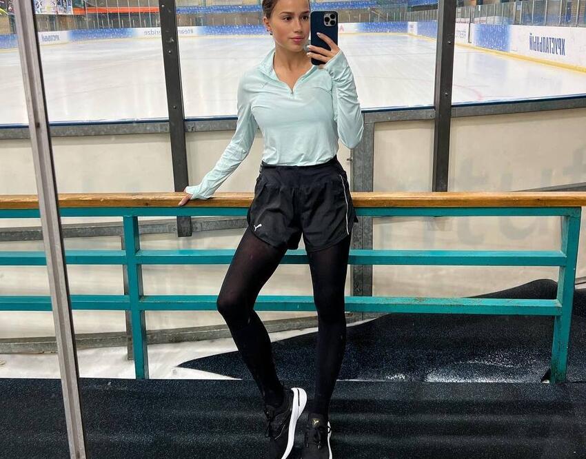 Алина Загитова Фото 2022 Года
