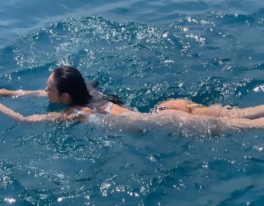 Олеся серегина ведущая в купальнике