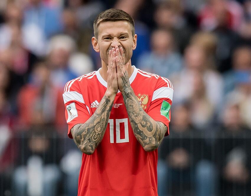 Пришлось заплатить полтора миллиона: футболист из России заказал песни ...