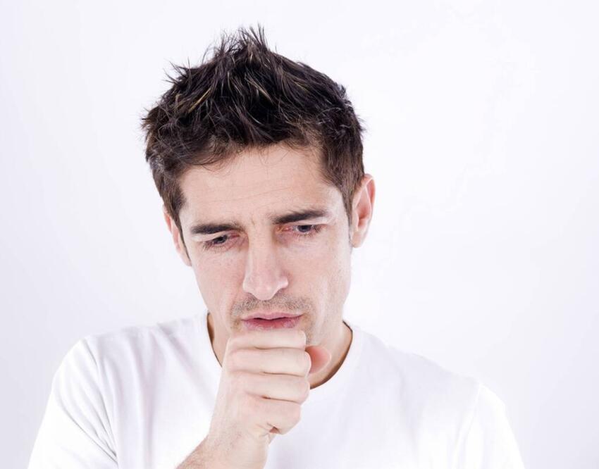 Быстро и вкусно: россиянам сказали, как легко вылечить кашель