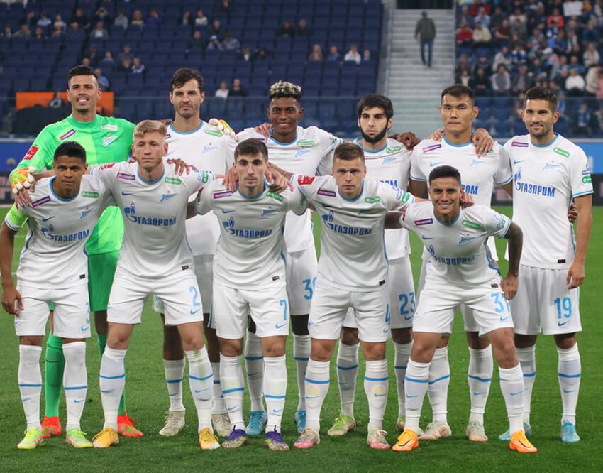 Основной состав зенита 2022. Зенит фото. Лейпциг фото игроков. Какой номер у зенита. Бранислав иванович зенит.