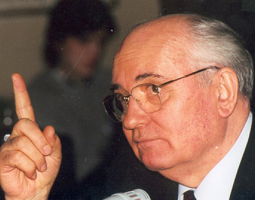 Последний экземпляр: в Москве продают лимузин как у Горбачева и Ельцина