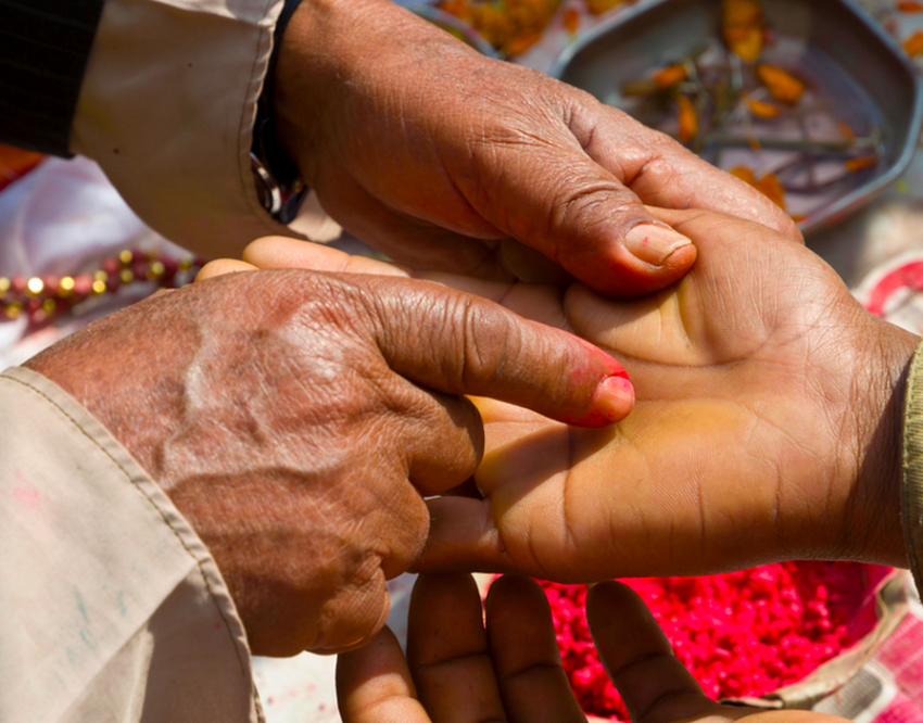 «Проверьте свою ладонь»: хиромант объяснил, какие метки принесут богатство