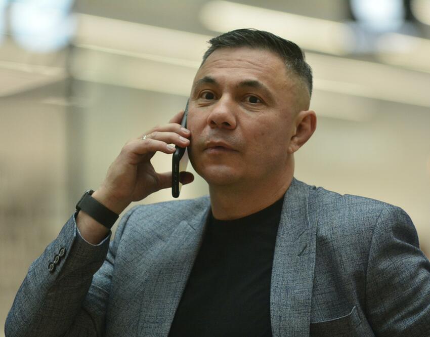 Дзюба в машине видео