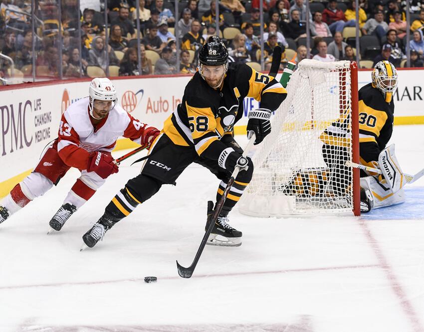 В НХЛ одноклубник Малкина вернулся на лед после второго инсульта