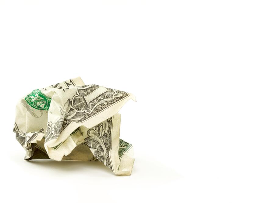 Рубль растоптал доллар: Мосбиржа опубликовала свежий курс валют