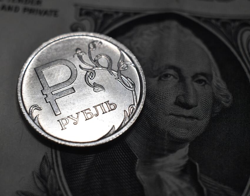 Рубль выкарабкивается из пропасти: курс валют за неделю с 5 по 9 декабря