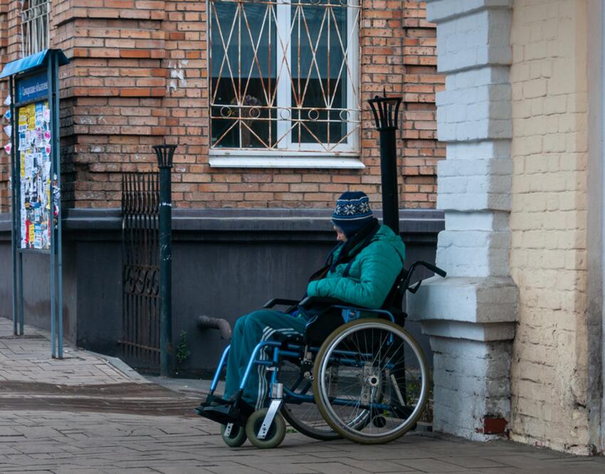 Пенсии и выплаты: россиянам рассказали, как оформить инвалидность