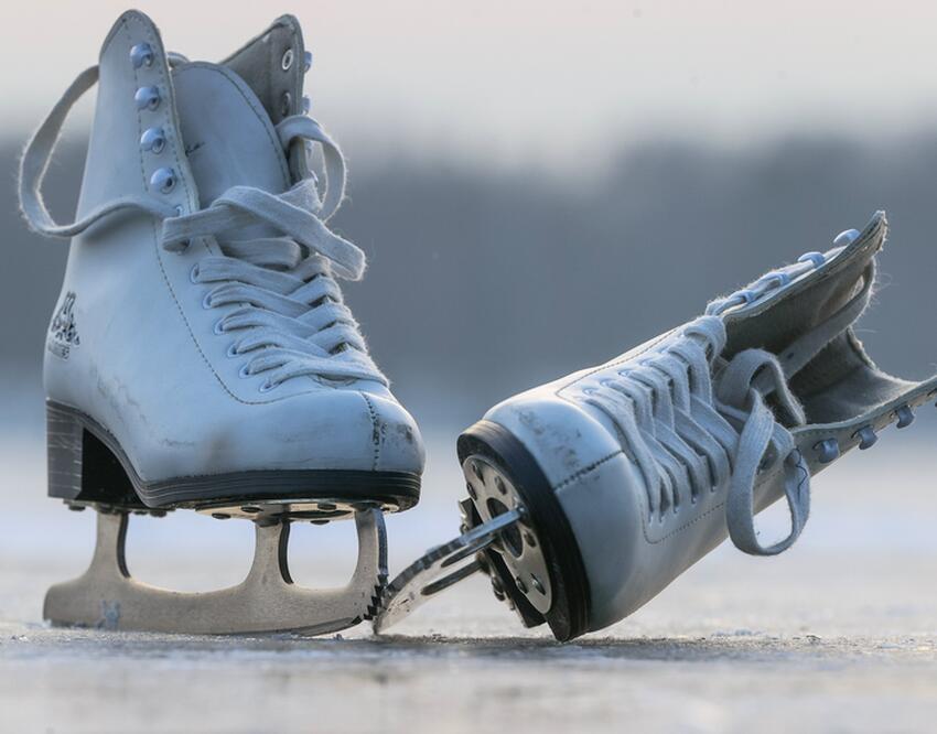 Зимние развлечения в России подорожали. Как сэкономить на покупке коньков