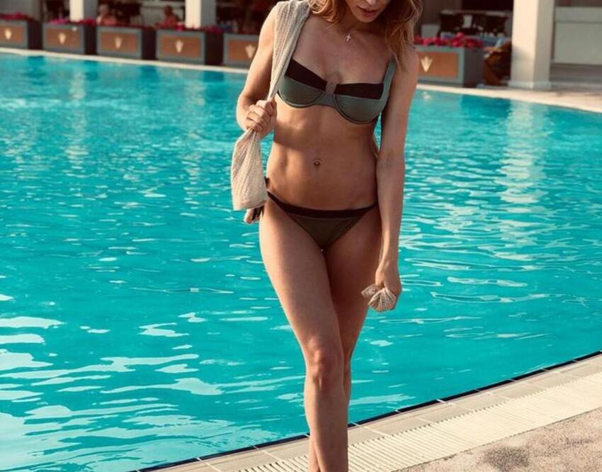 Ольга петрикова ведущая матч в купальнике
