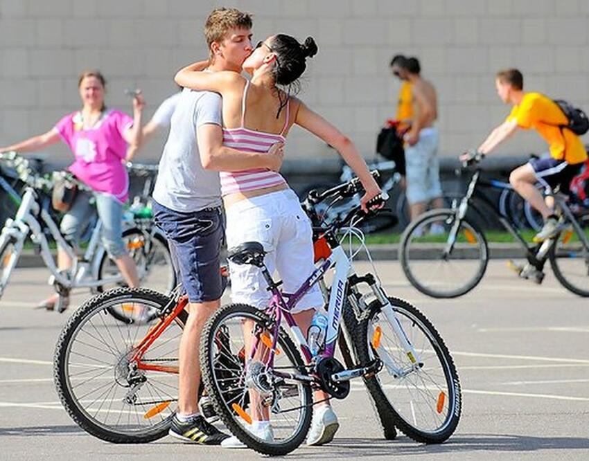 В Москве будут бесплатно раздавать велосипеды напрокат: кому и на каких ...