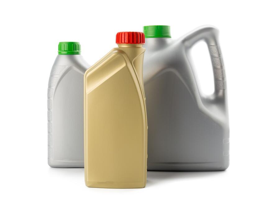 Смело заливайте в двигатель: это моторное масло значительно уменьшает ...