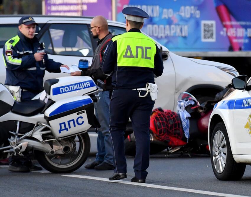 Не имеют права: россиянам запретили управлять автомобилями с ...