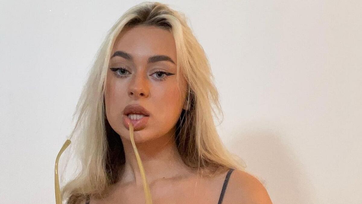 Настя Bad Barbie Слив