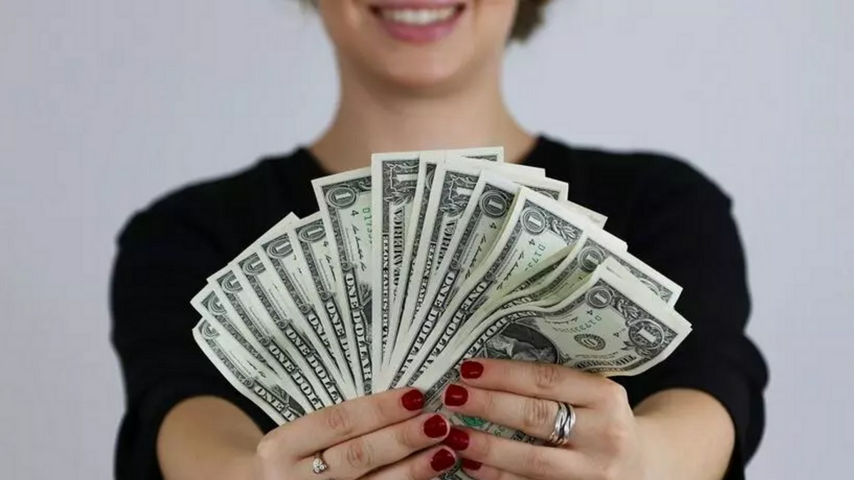 Законы денег картинки. Деньги. Деньги картинки. Ростов на дону деньги. Деньги.