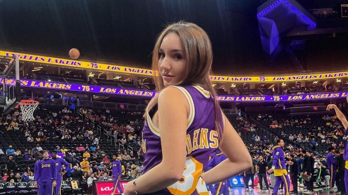 Escort Girl In Los Angeles