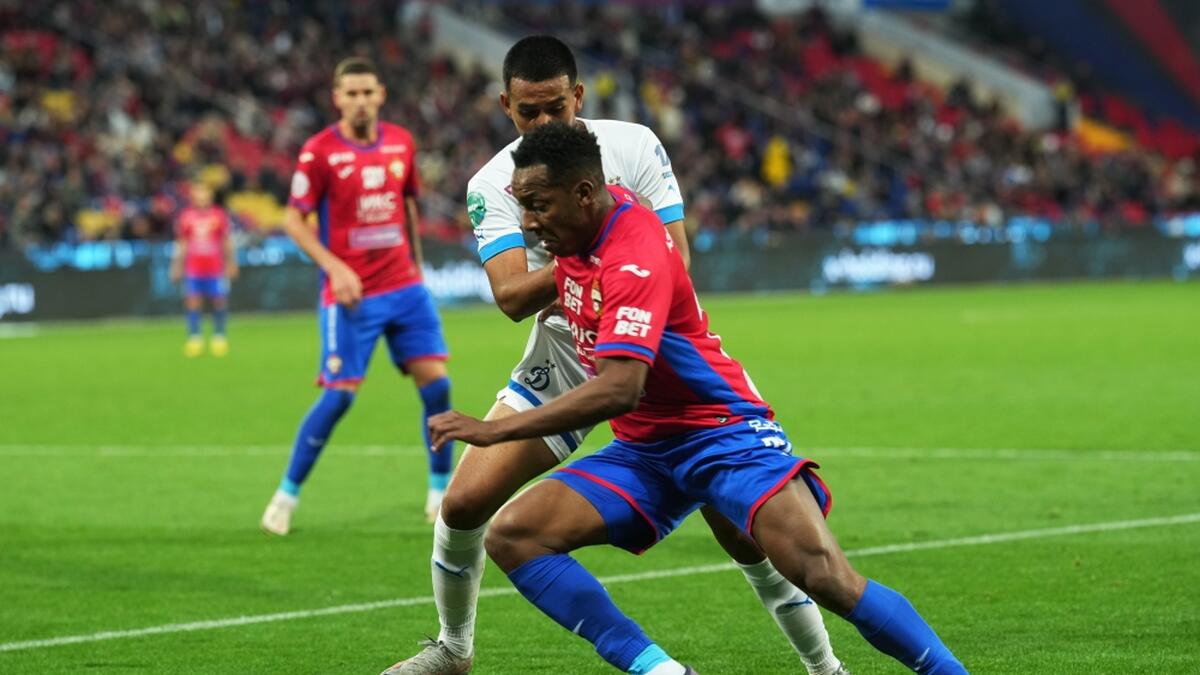 факел - цска 0-2. мойзес футболист цска. цска 16. цска тренировка 2023. футбол юношеская лига зенит.