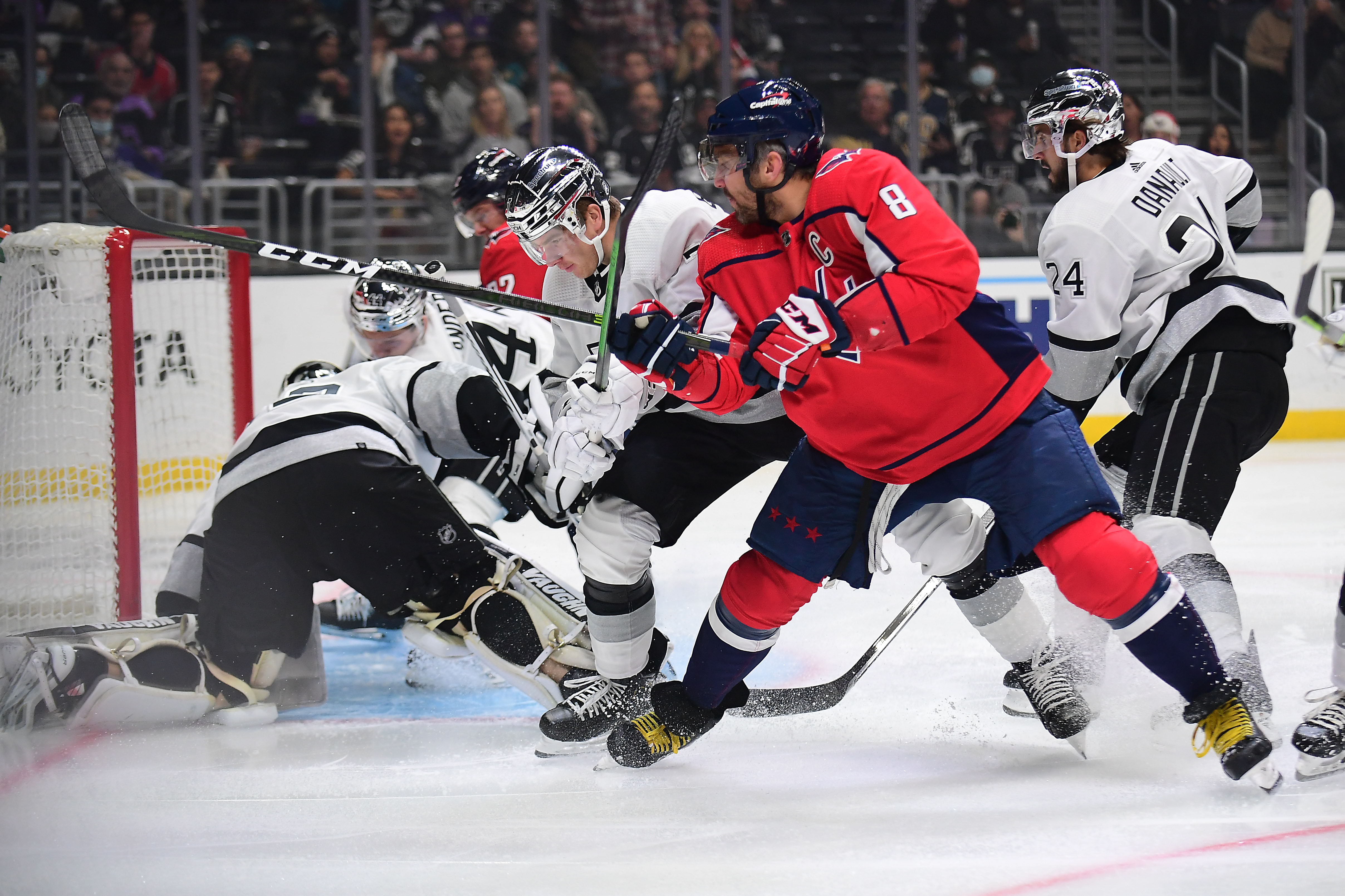 Овечкин Вашингтон спирит. Ovechkin Вашингтон спирит. Овечкин Фонбет. США команда Вашингтон.