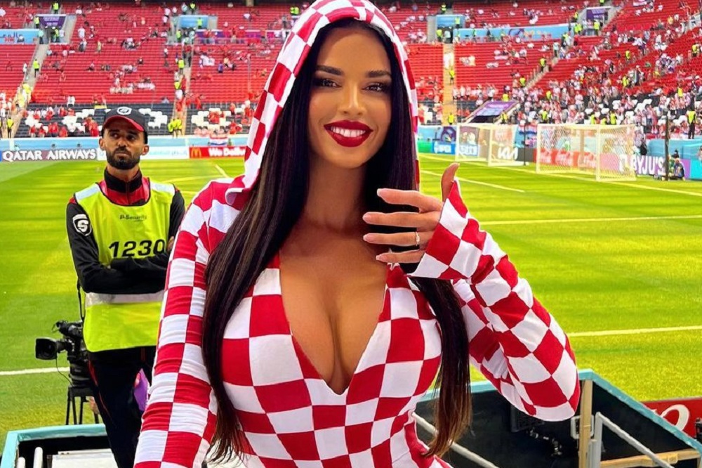 Ивана Кнолль 
