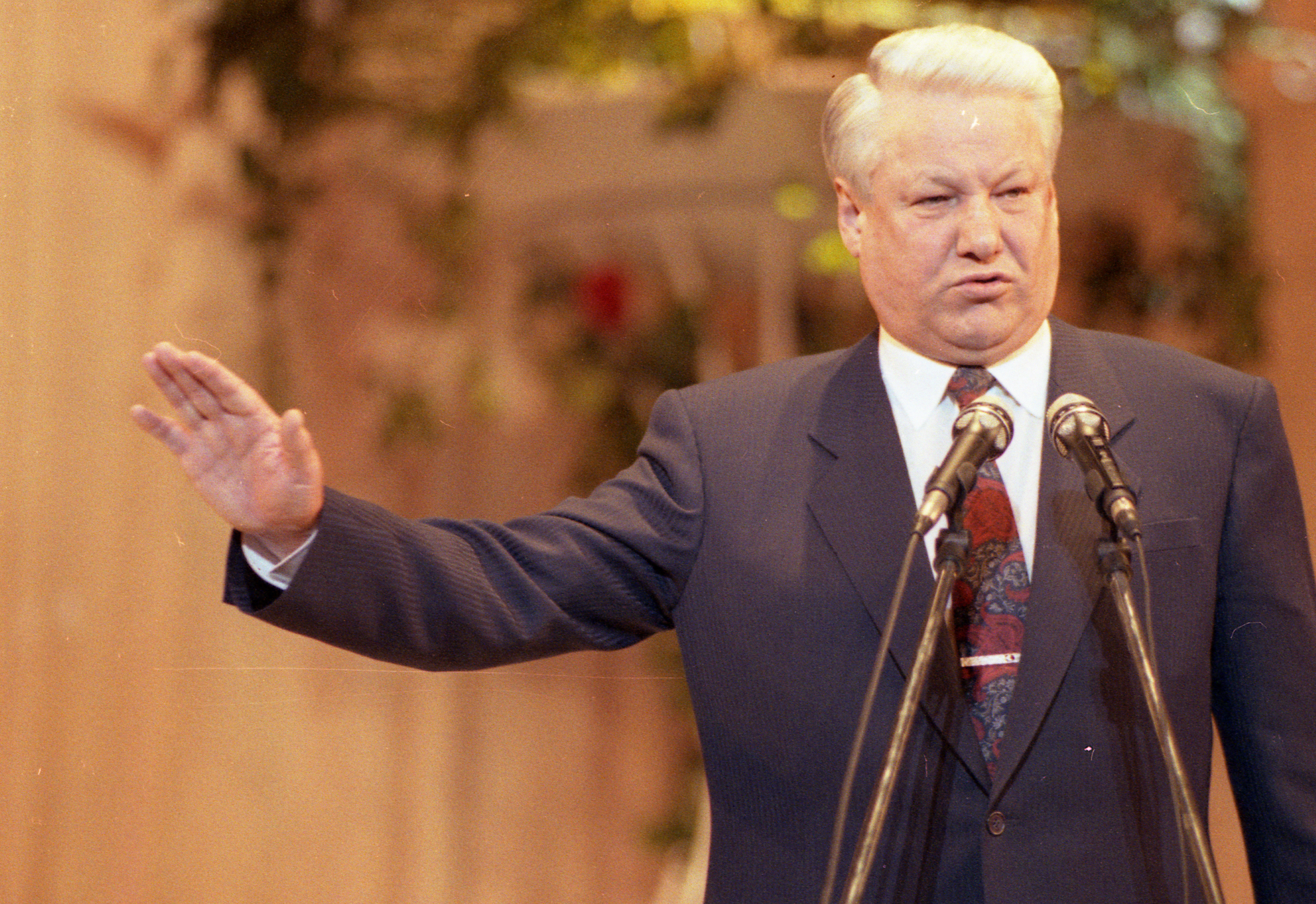 Ельцин б н полномочия